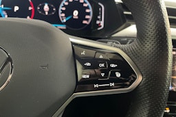 Musta Volkswagen Arteon 2021 kuva 19.
