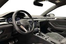 harmaa Volkswagen Arteon 2021 kuva 7.