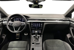 harmaa Volkswagen Arteon 2021 kuva 9.