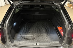 harmaa Volkswagen Arteon 2021 kuva 14.