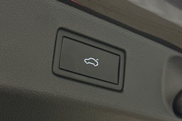 harmaa Volkswagen Arteon 2021 kuva 15.