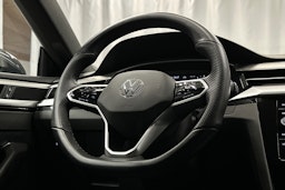 harmaa Volkswagen Arteon 2021 kuva 19.