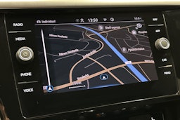 harmaa Volkswagen Arteon 2021 kuva 23.