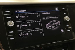 harmaa Volkswagen Arteon 2021 kuva 24.