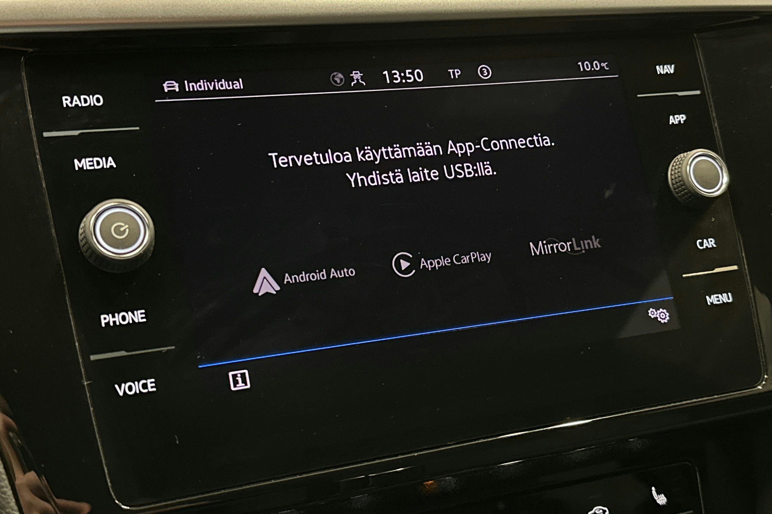 harmaa Volkswagen Arteon 2021 kuva 25.