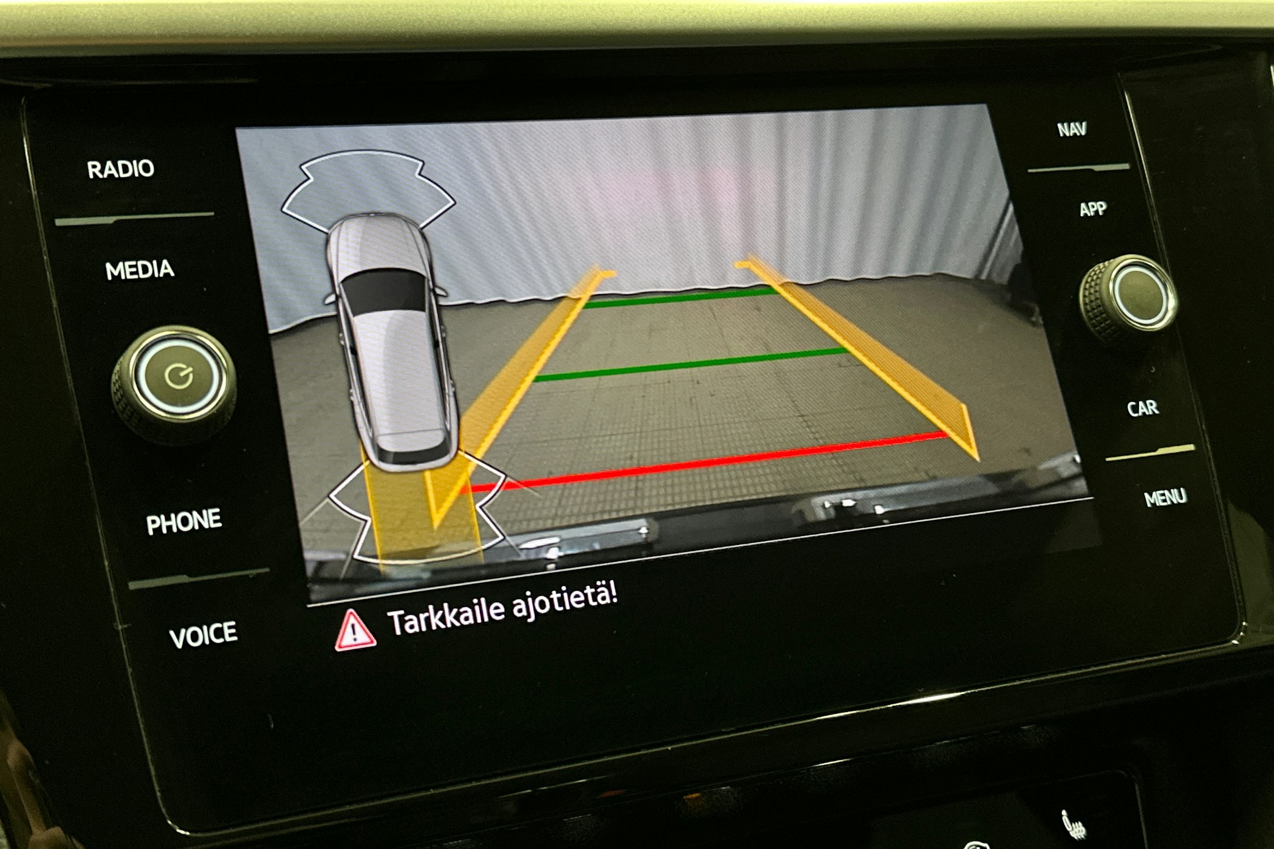 harmaa Volkswagen Arteon 2021 kuva 28.