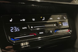 harmaa Volkswagen Arteon 2021 kuva 29.