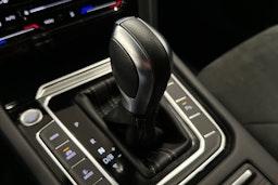 harmaa Volkswagen Arteon 2021 kuva 30.