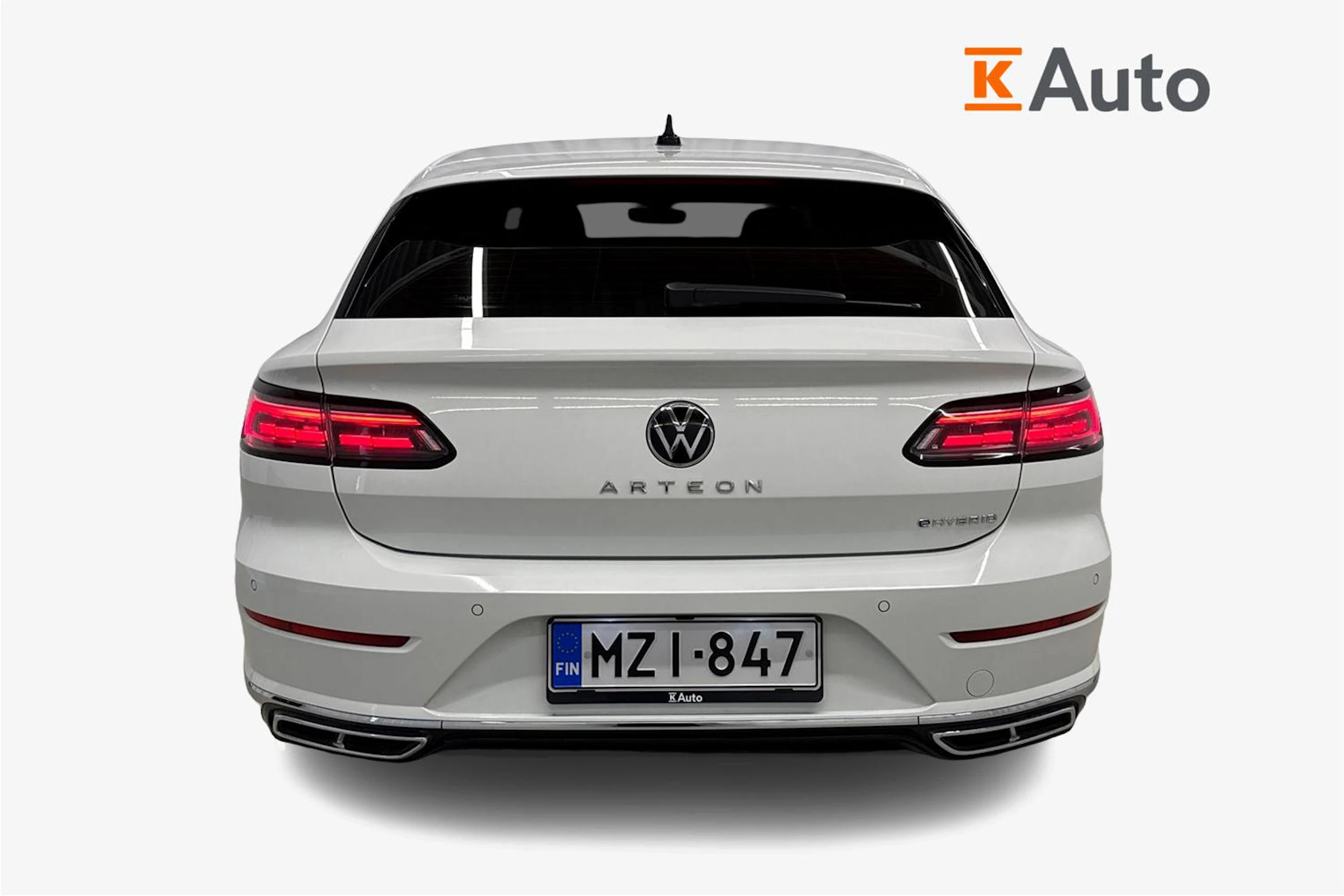 valkoinen Volkswagen Arteon 2021 kuva 4.
