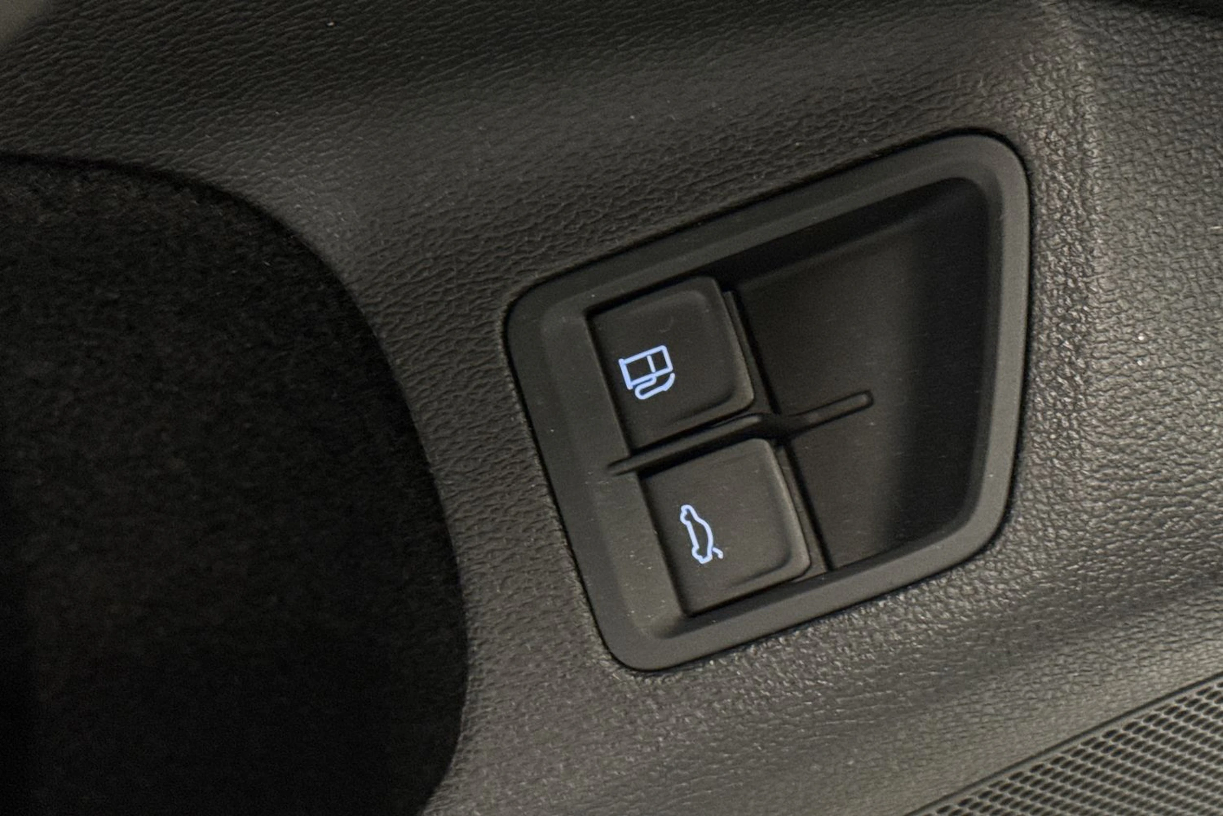 valkoinen Volkswagen Arteon 2021 kuva 25.