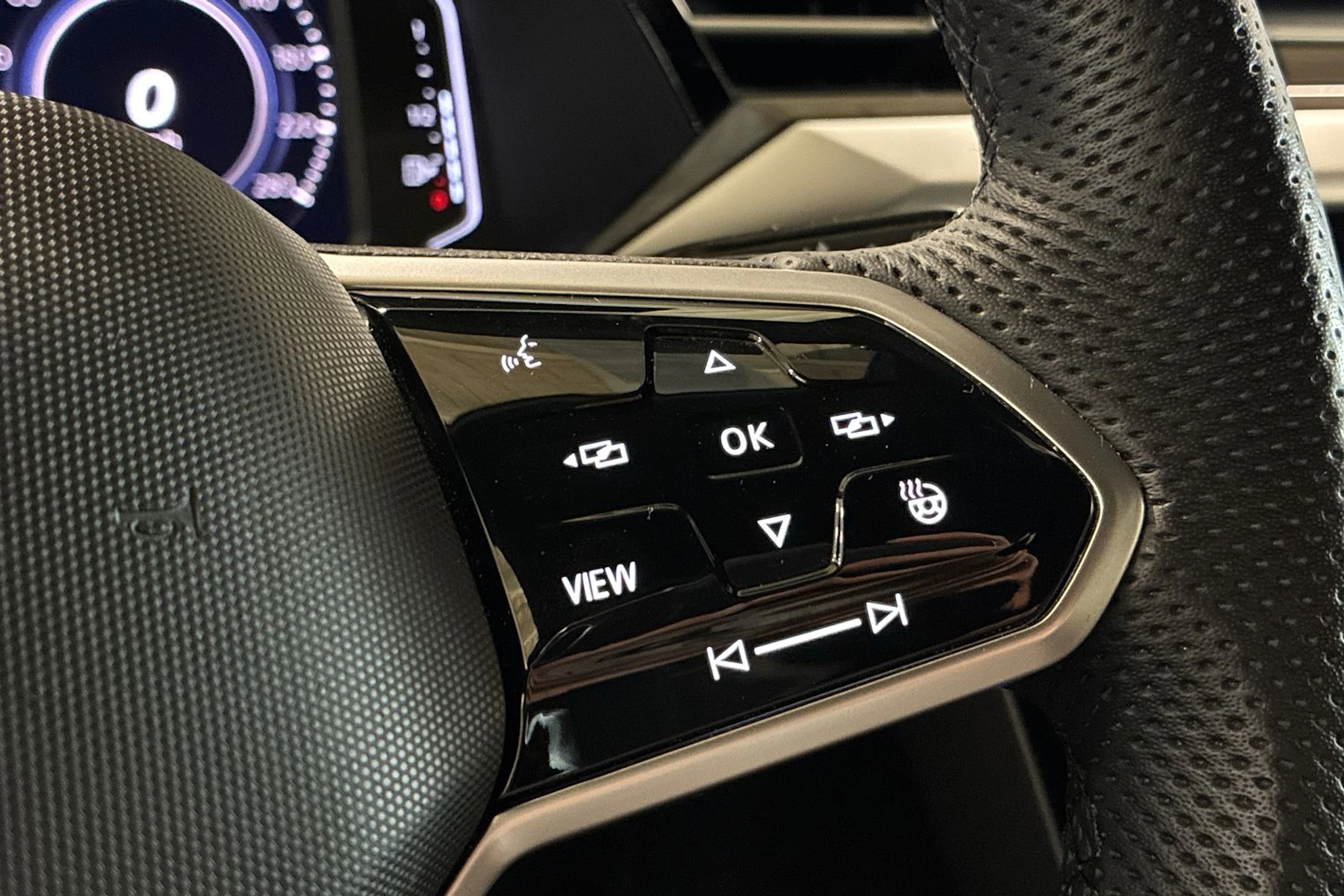met. musta Volkswagen Arteon 2021 kuva 16.