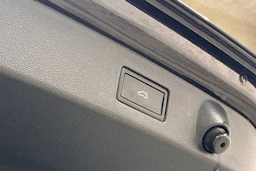 met. musta Volkswagen Arteon 2021 kuva 25.