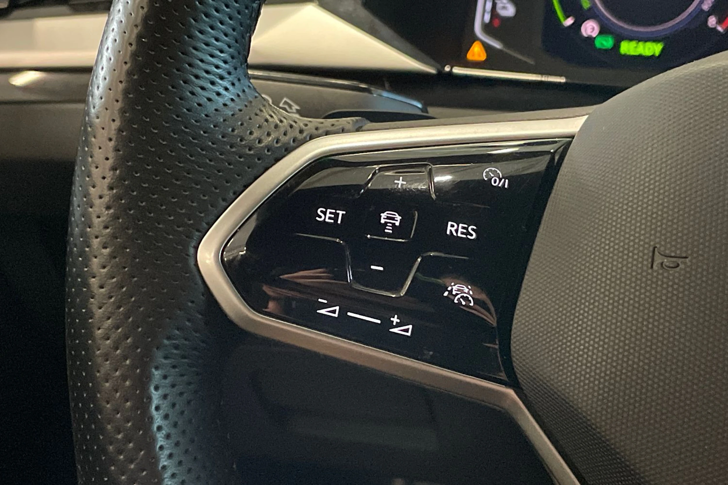 hopea Volkswagen Arteon 2021 kuva 16.