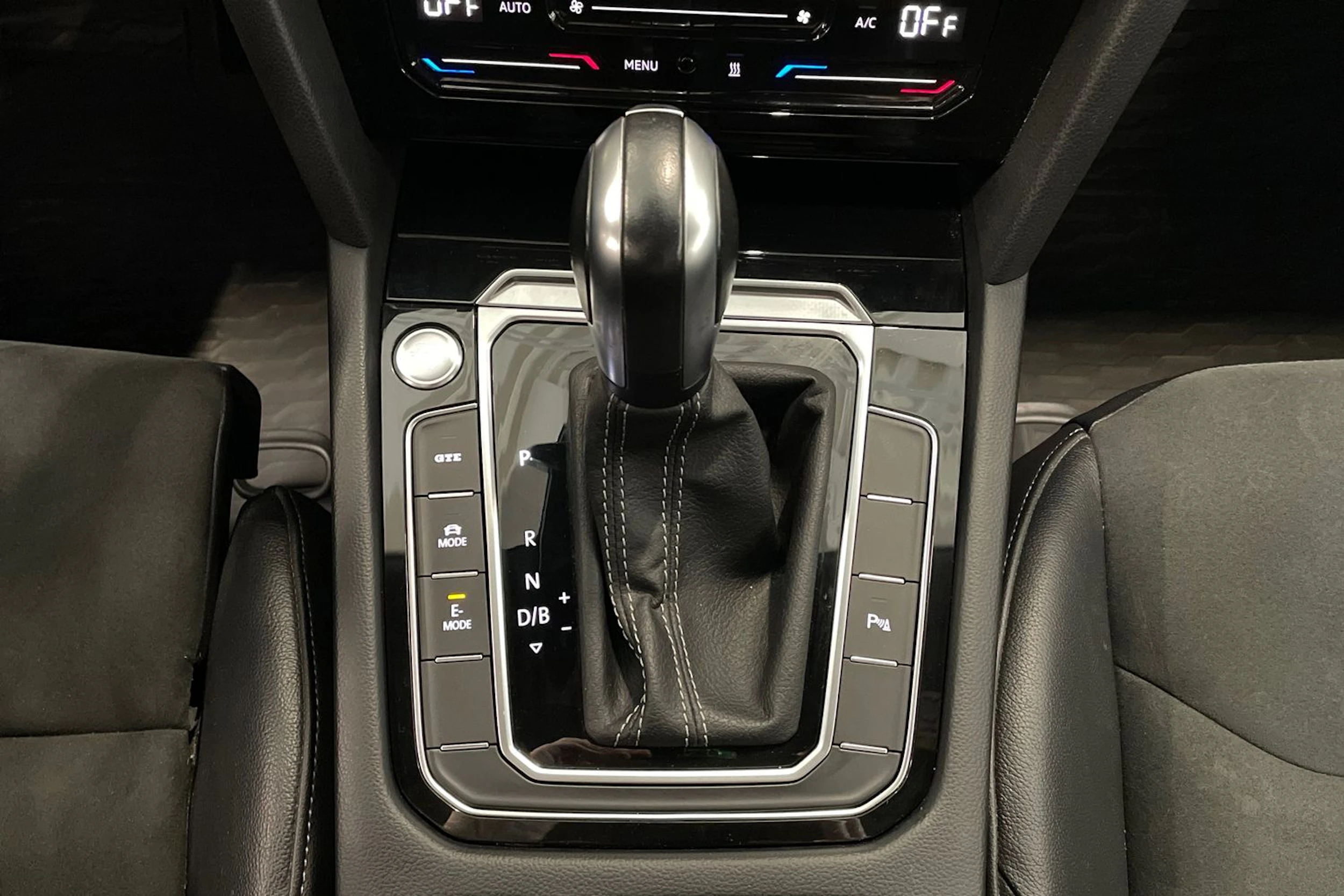 hopea Volkswagen Arteon 2021 kuva 25.
