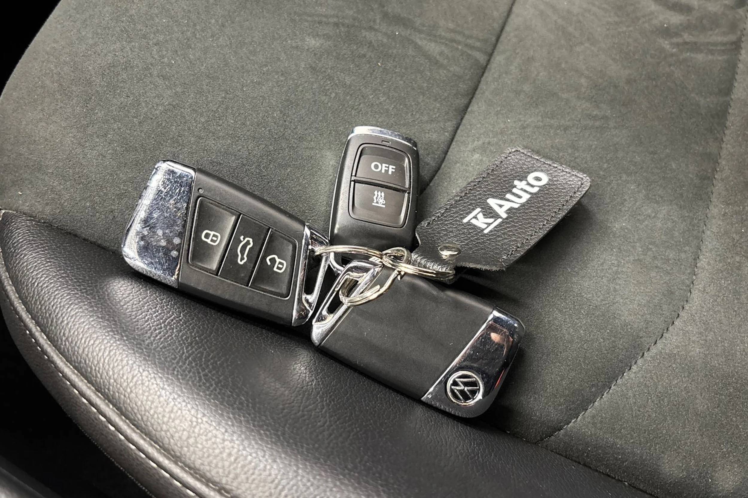 harmaa Volkswagen Arteon 2021 kuva 31.