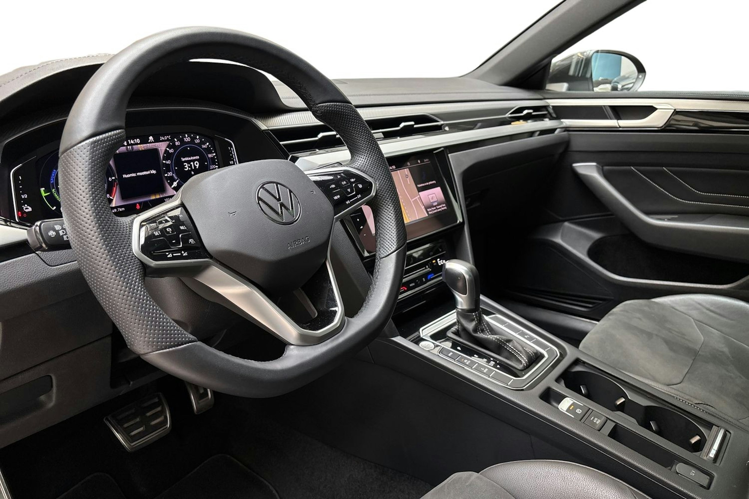 harmaa Volkswagen Arteon 2021 kuva 7.