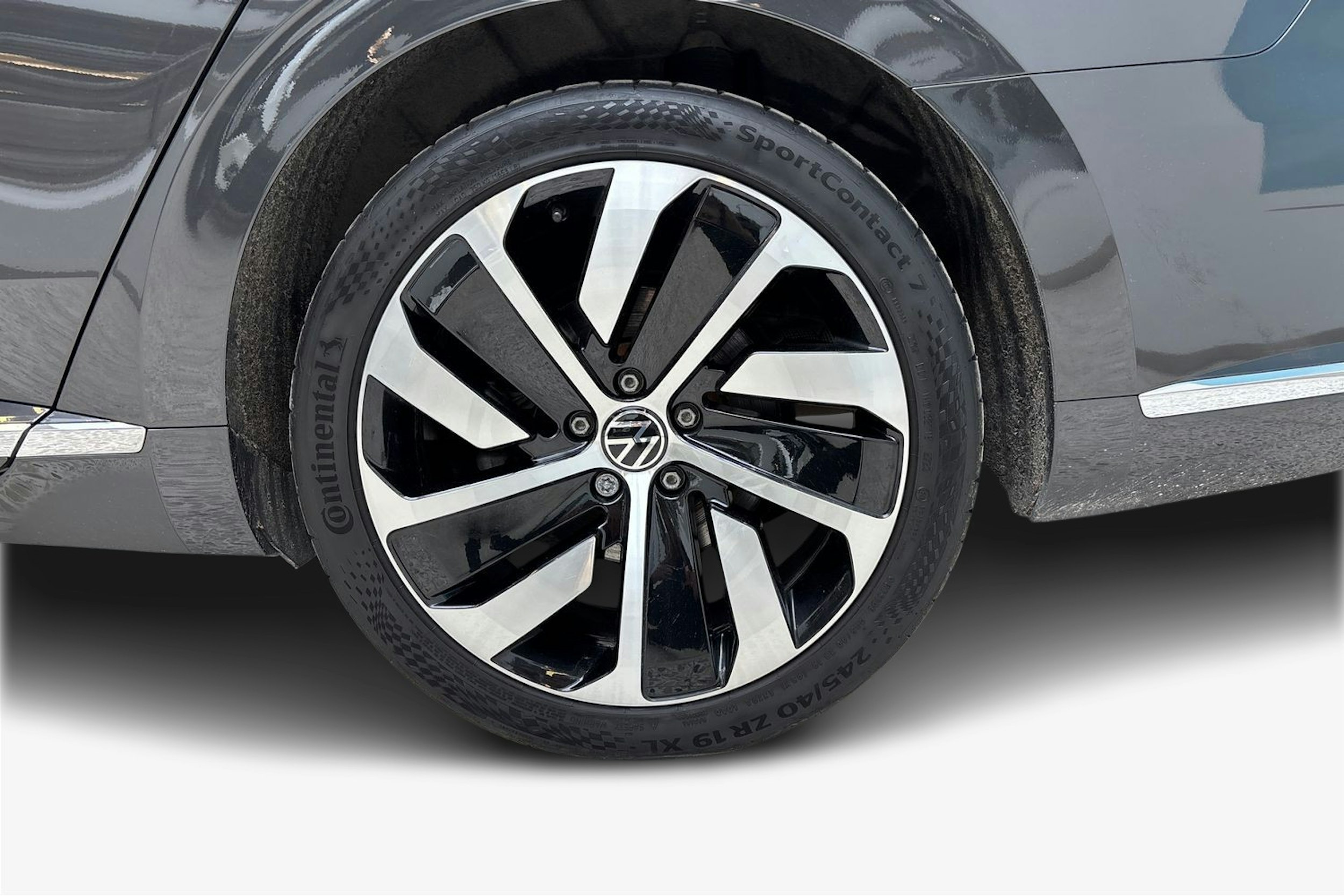 harmaa Volkswagen Arteon 2021 kuva 11.