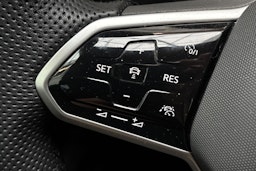 harmaa Volkswagen Arteon 2021 kuva 22.