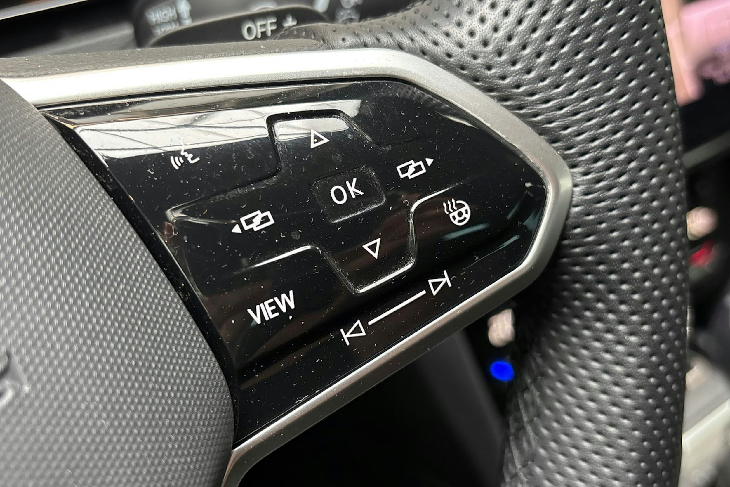 harmaa Volkswagen Arteon 2021 kuva 23.