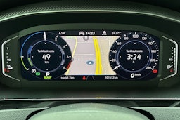 harmaa Volkswagen Arteon 2021 kuva 24.