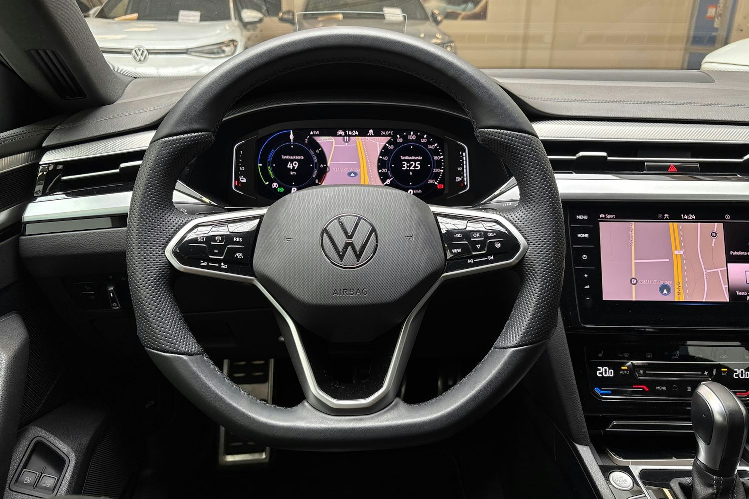 harmaa Volkswagen Arteon 2021 kuva 25.