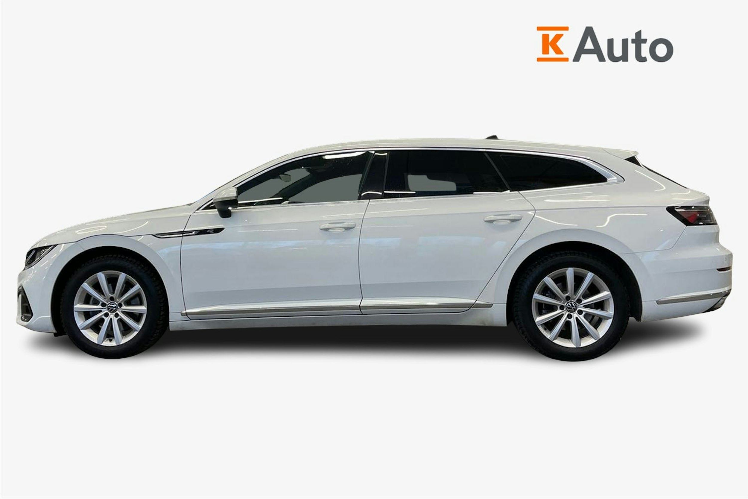 valkoinen Volkswagen Arteon 2022 kuva 6.