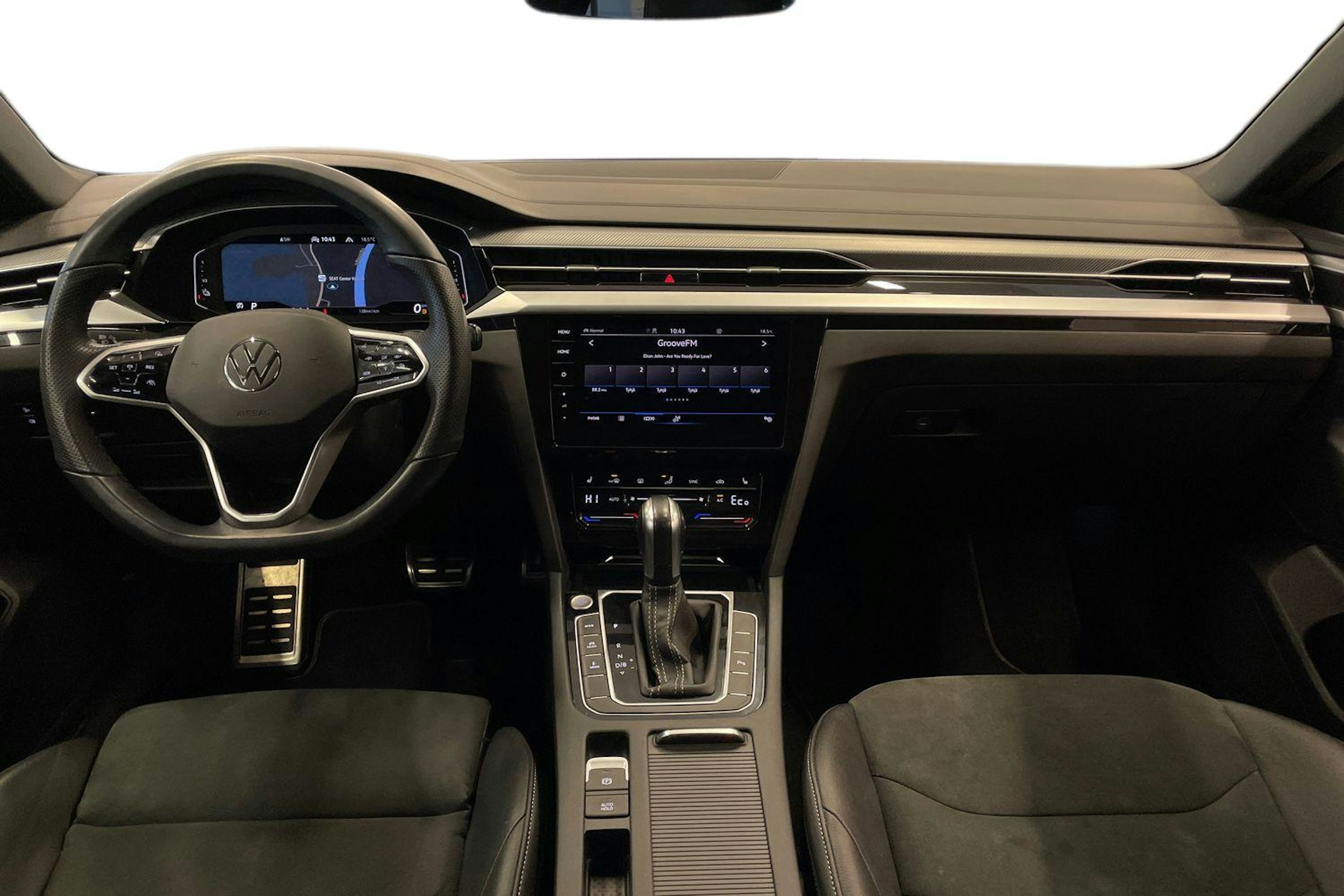 valkoinen Volkswagen Arteon 2022 kuva 9.