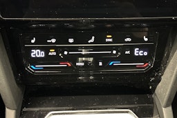 valkoinen Volkswagen Arteon 2022 kuva 22.