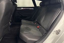 valkoinen Volkswagen Arteon 2022 kuva 29.