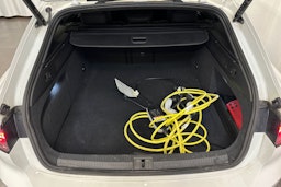 valkoinen Volkswagen Arteon 2022 kuva 31.