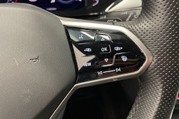 harmaa Volkswagen Arteon 2022 kuva 15.