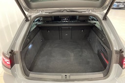 harmaa Volkswagen Arteon 2022 kuva 21.