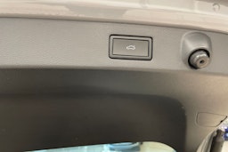 harmaa Volkswagen Arteon 2022 kuva 22.