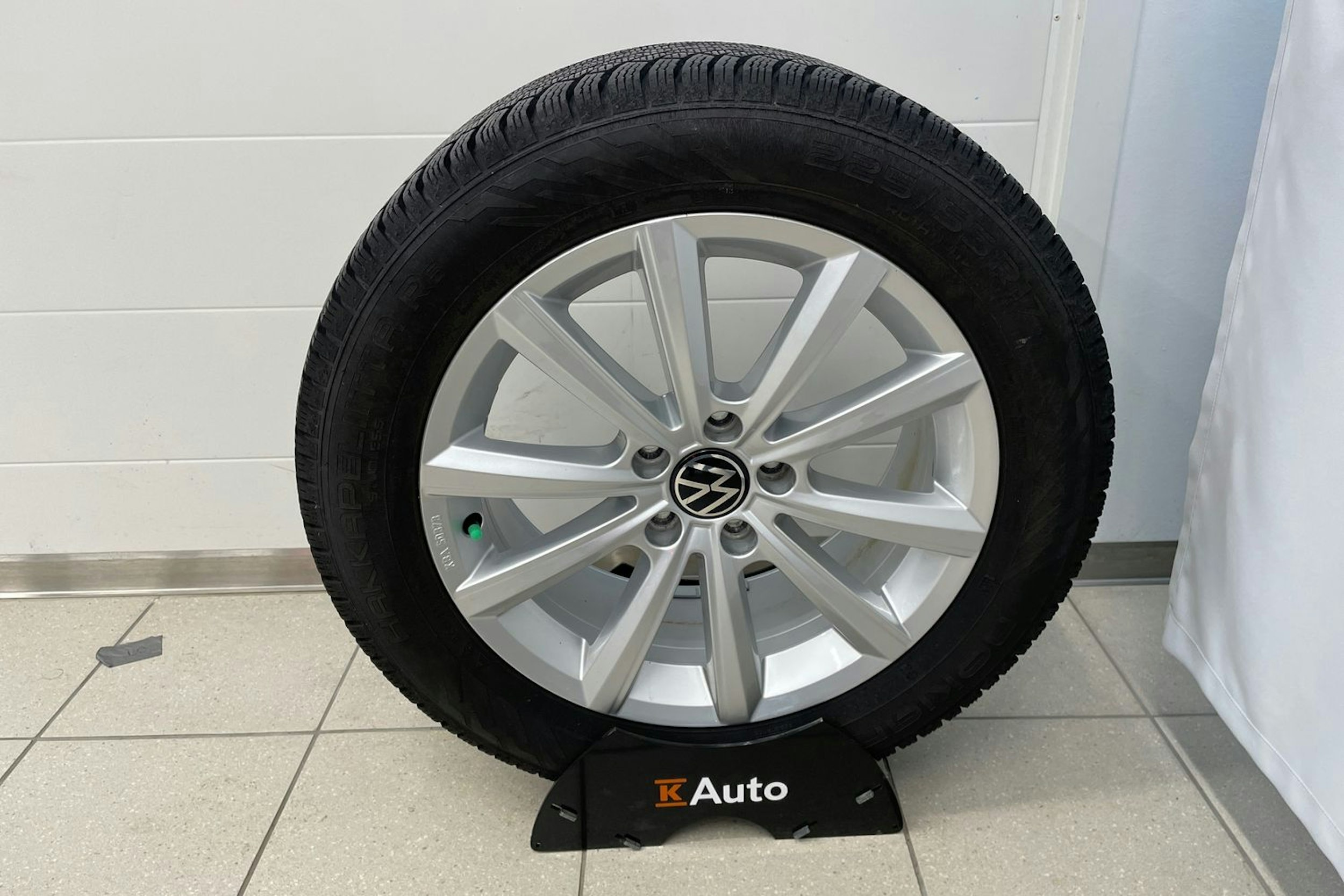 harmaa Volkswagen Arteon 2022 kuva 23.