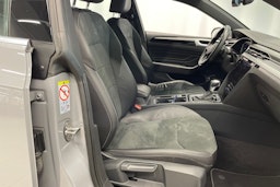 harmaa Volkswagen Arteon 2022 kuva 26.