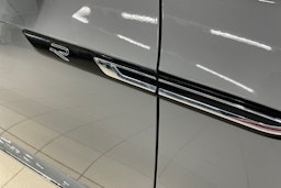 harmaa Volkswagen Arteon 2022 kuva 27.