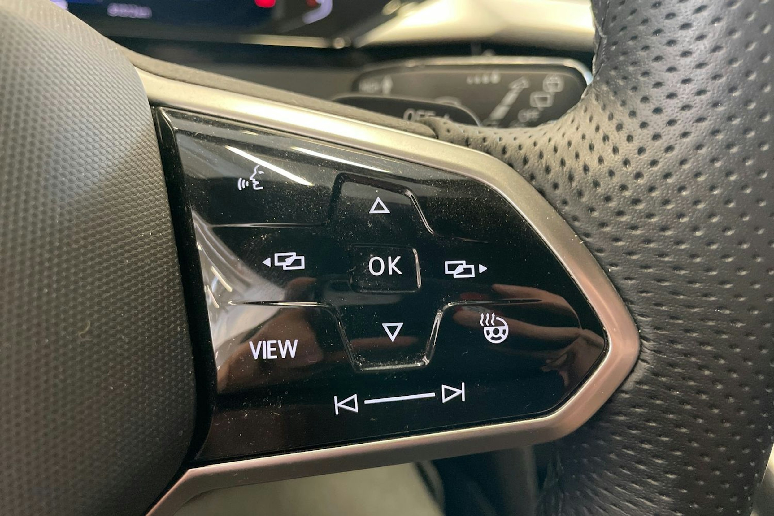 Sininen Volkswagen Arteon 2022 kuva 22.
