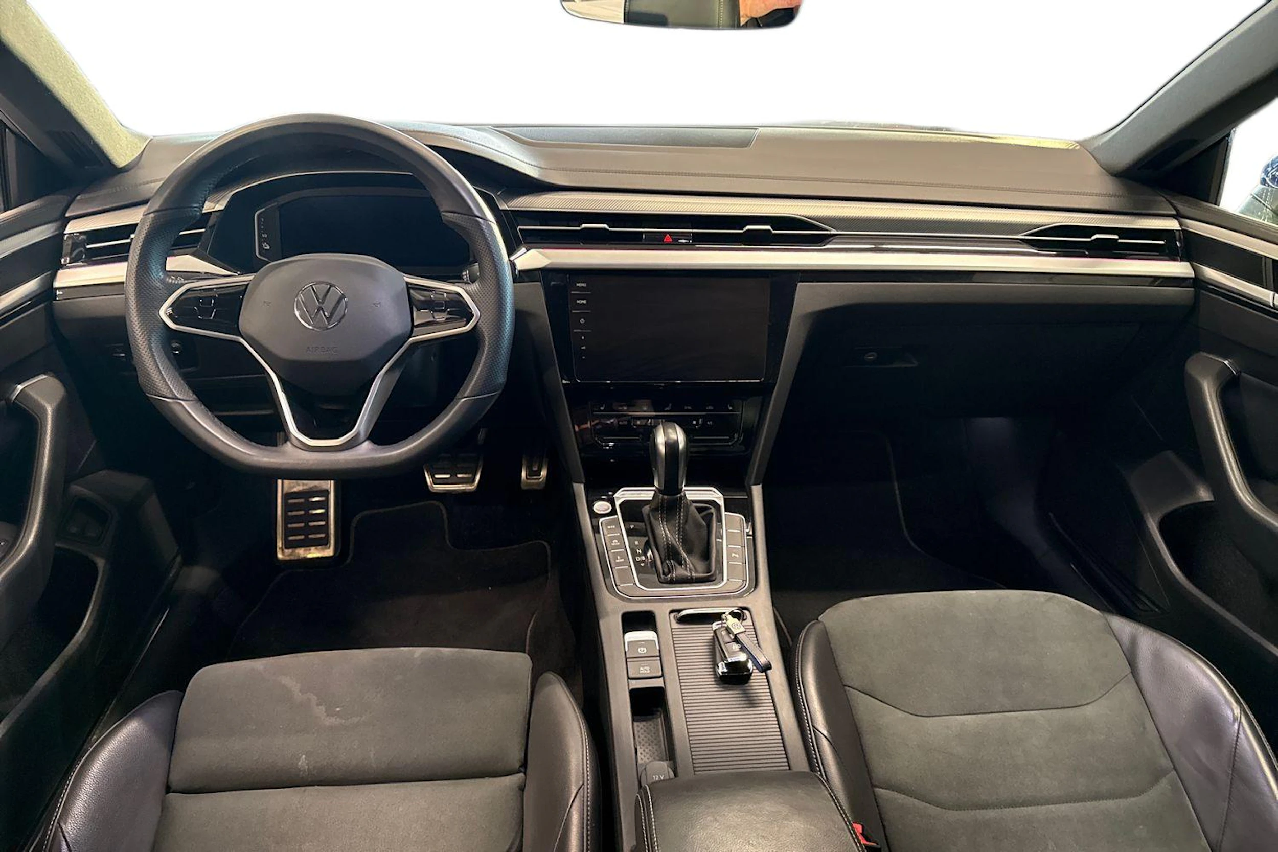 sininen Volkswagen Arteon 2022 kuva 7.