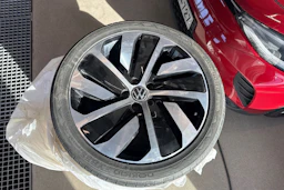 sininen Volkswagen Arteon 2022 kuva 10.