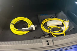 sininen Volkswagen Arteon 2022 kuva 14.