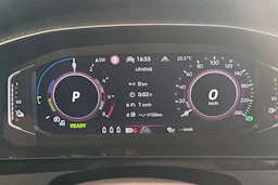 sininen Volkswagen Arteon 2022 kuva 20.