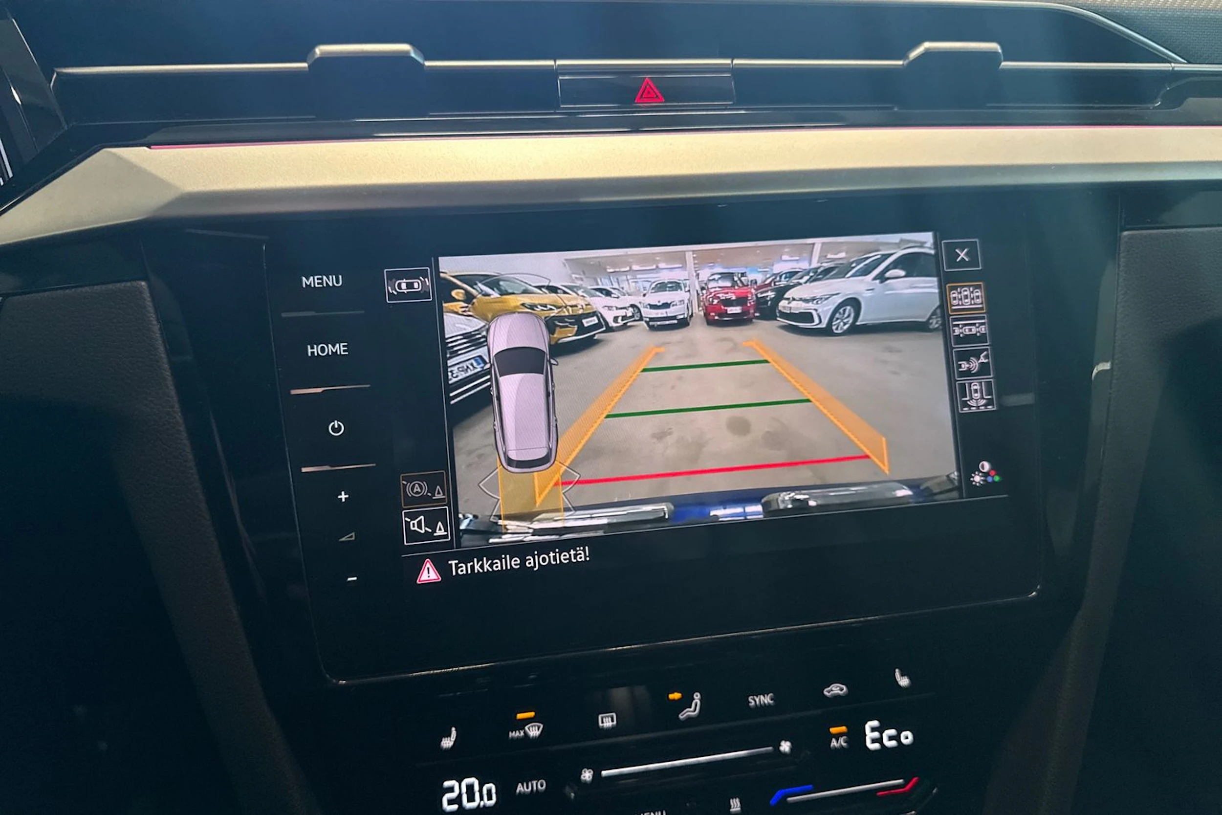 sininen Volkswagen Arteon 2022 kuva 25.