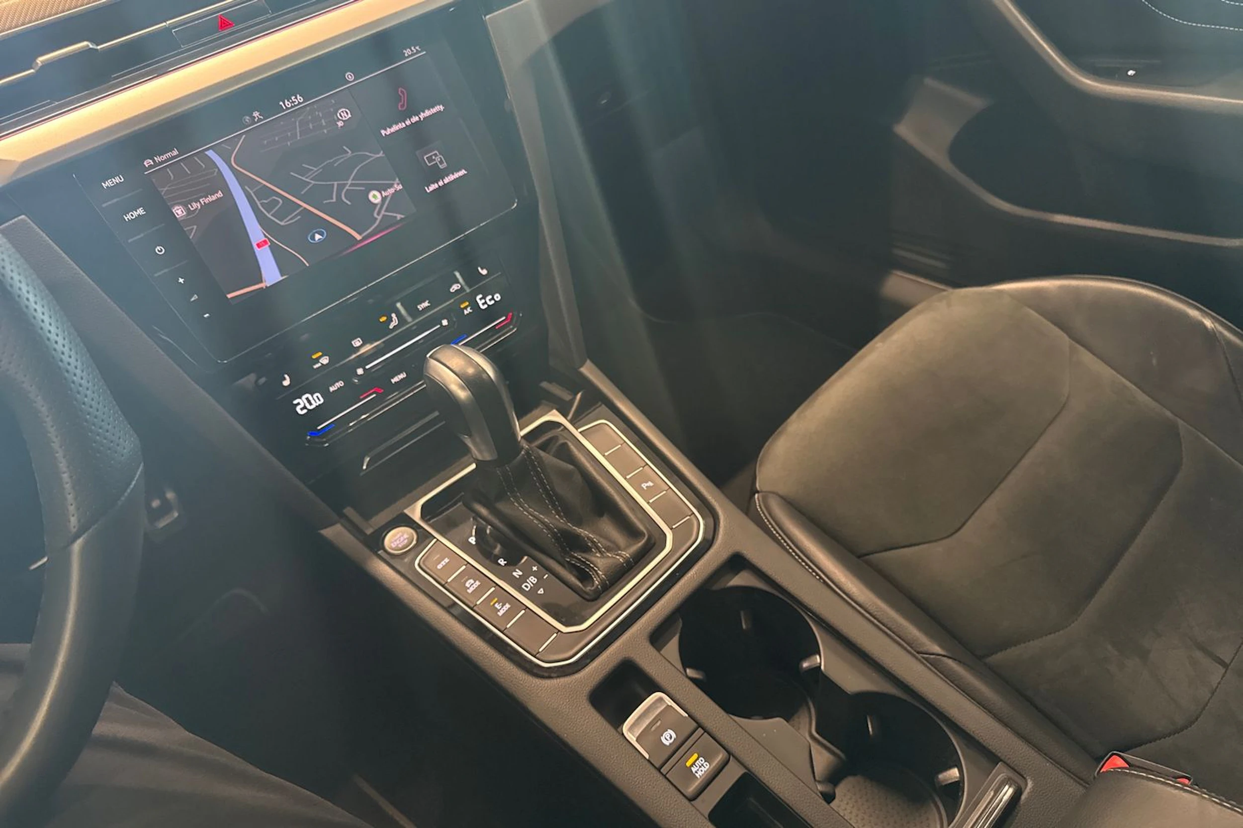 sininen Volkswagen Arteon 2022 kuva 27.