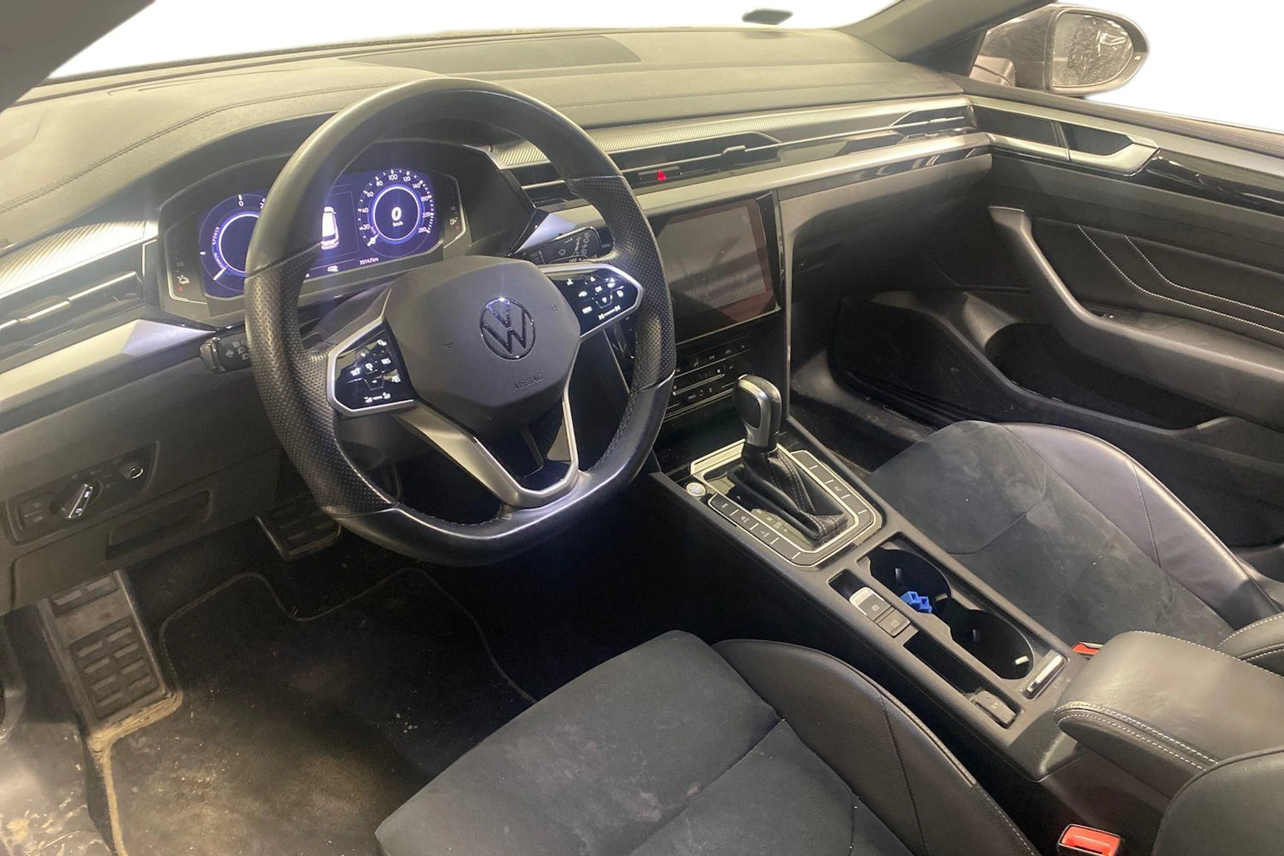 Musta Volkswagen Arteon 2022 kuva 3.