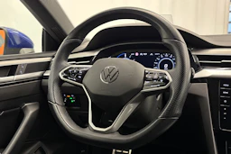 sininen Volkswagen Arteon 2022 kuva 13.