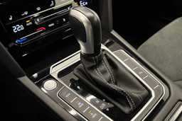 sininen Volkswagen Arteon 2022 kuva 23.