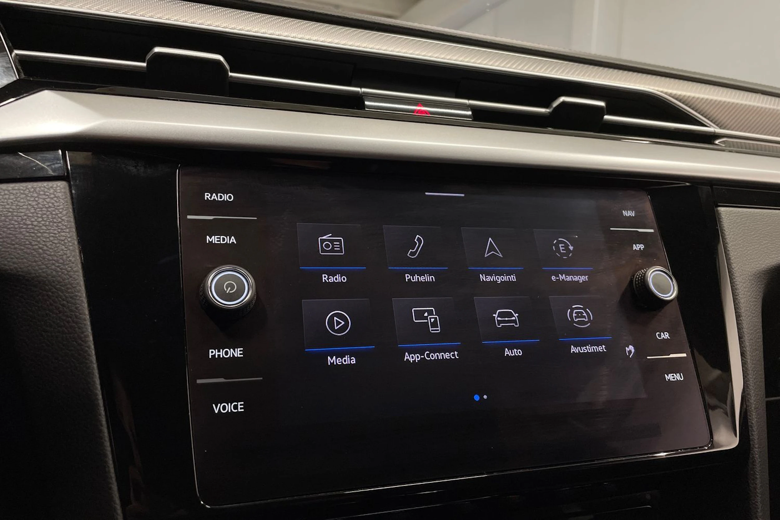 valkoinen Volkswagen Arteon 2022 kuva 14.