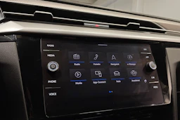 valkoinen Volkswagen Arteon 2022 kuva 14.