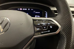 valkoinen Volkswagen Arteon 2022 kuva 23.