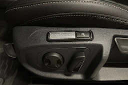 valkoinen Volkswagen Arteon 2022 kuva 25.